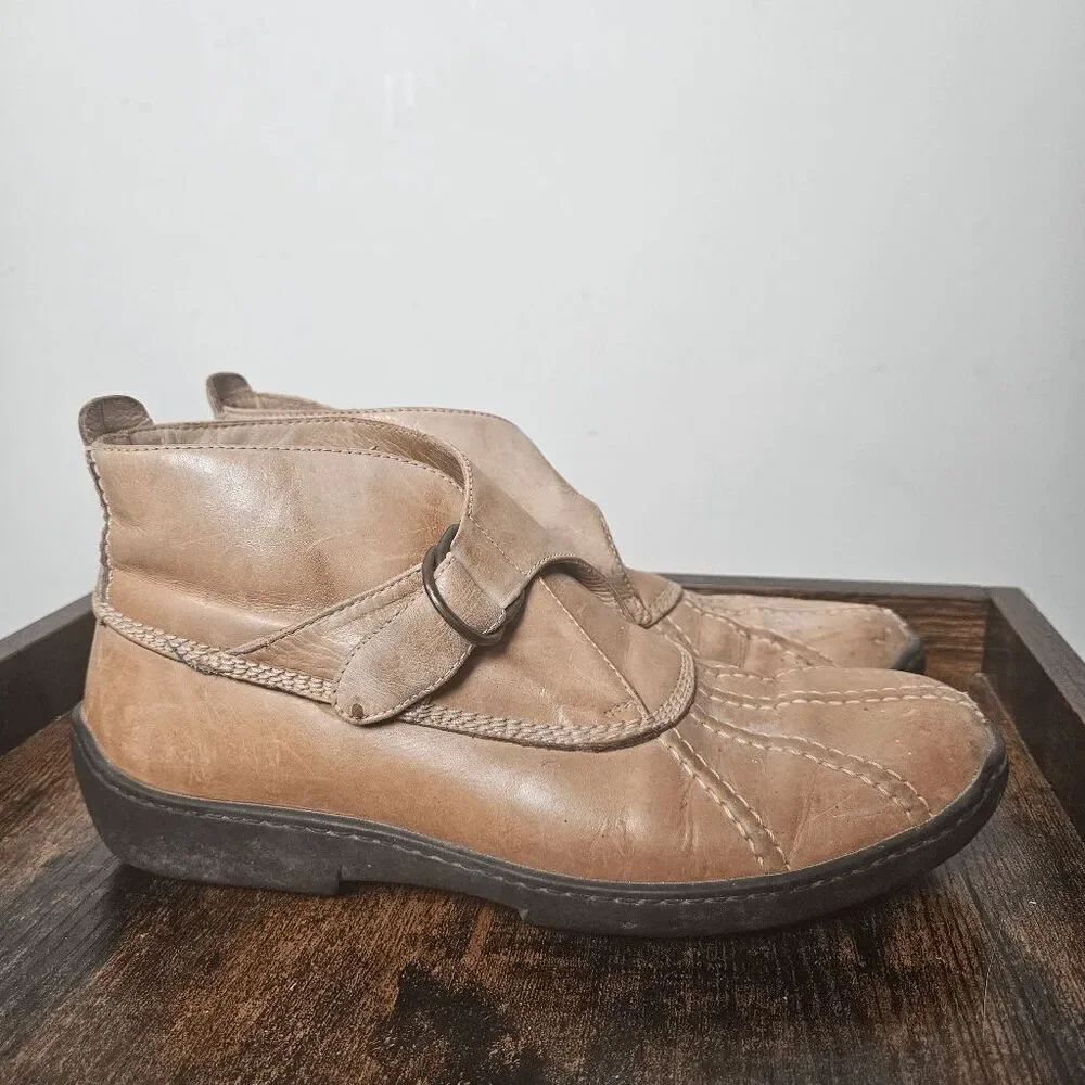 Ralph Lauren Leather Strap & Buckle Round Toe Ankle Boots Brown Size 9